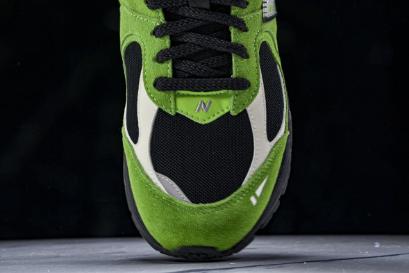 New Balance 2002R M2002RGZ 