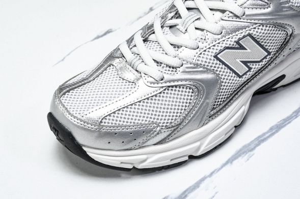 New Balance 530 MR530LG  