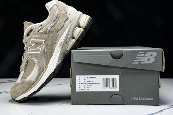 New Balance 2002R M2002RDL 