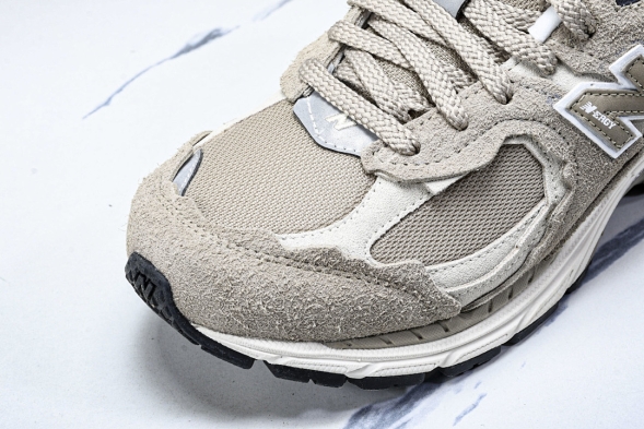 New Balance 2002R M2002RDL 