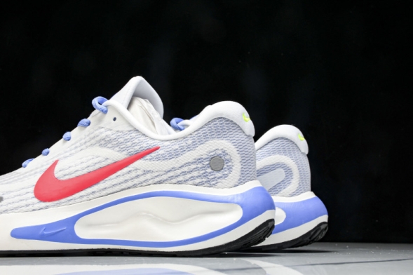 Nike Journey Run FJ7765-107 