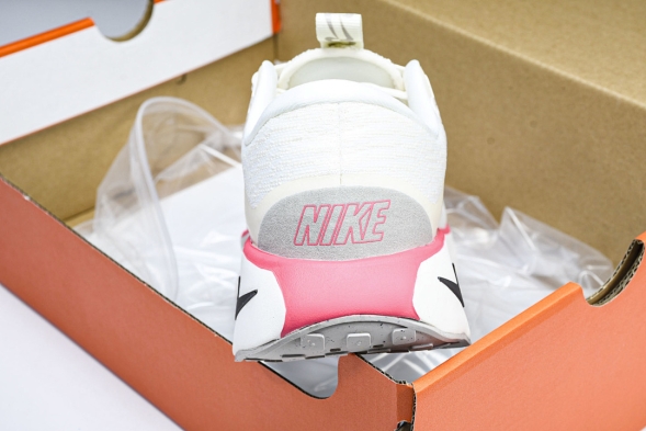 Nike Motiva DV1238-104 