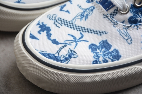 Vans Authentic VN0A5HYPAXV 