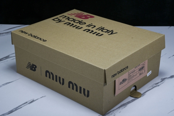 MiuMiu x New Balance 530 5E964D 
