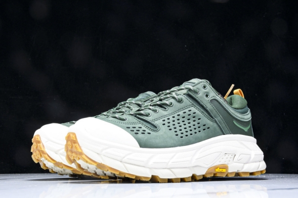 Hoka Tor Ultra Low 1130310 MVW 