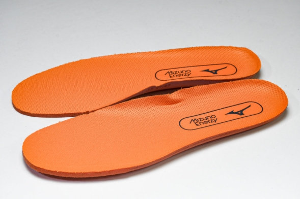 Mizuno Wave Momentum V1GA231256  