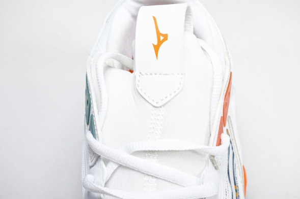 Mizuno Wave Momentum V1GA231256  