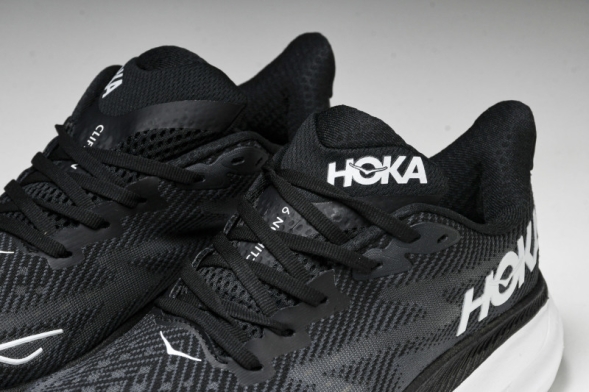 Hoka Clifton 9 1132210 BWHT 