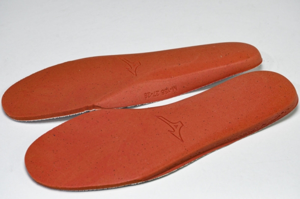 Mizuno Wave Momentum V1GB241346 