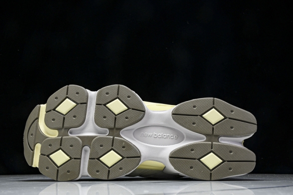 New Balance 9060 U9060EEP 