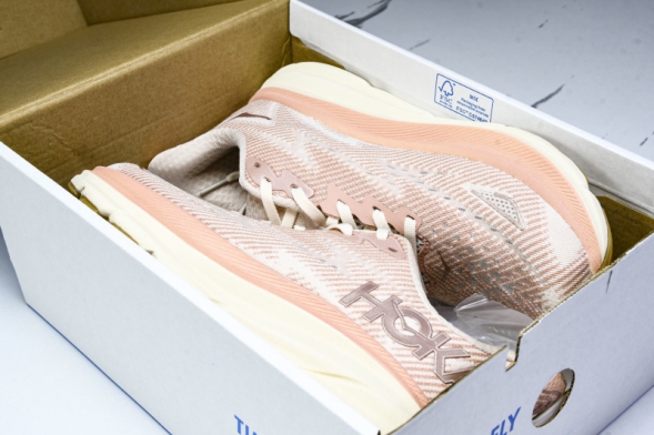 Hoka Clifton 9 1127896 SNC 