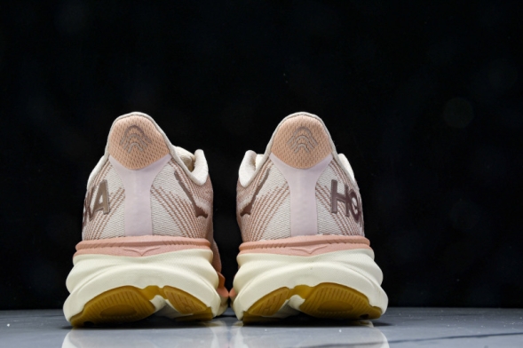 Hoka Clifton 9 1127896 SNC 