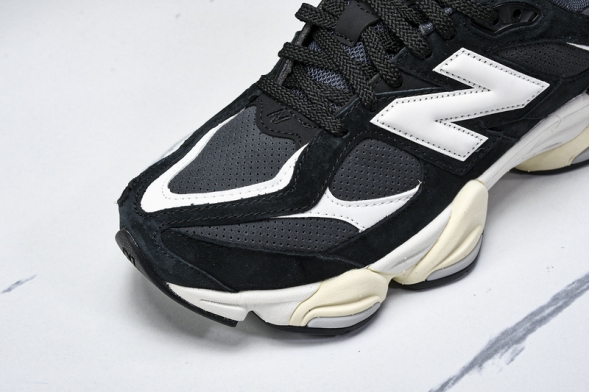 New Balance 9060 U9060AAA 