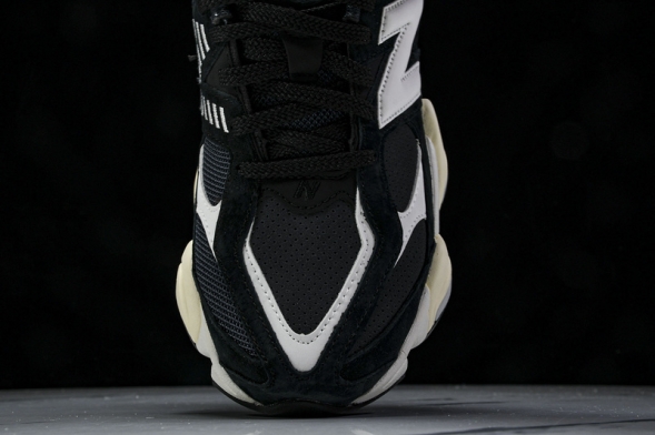 New Balance 9060 U9060AAA 