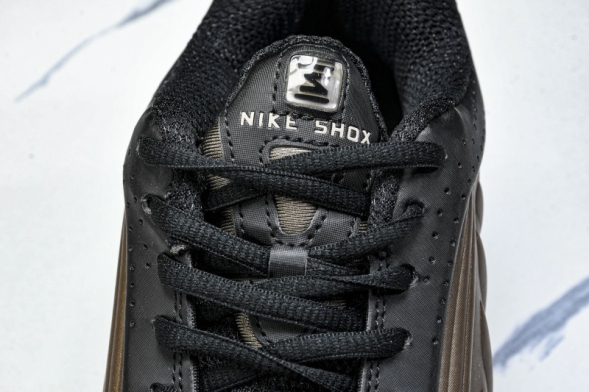 Nike Shox R4 AR3565-007 