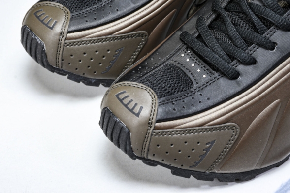 Nike Shox R4 AR3565-007 