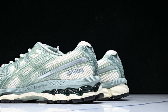 Asics Gel-Kayano 12.1 x Ronnie Fieg 1203A675-100 