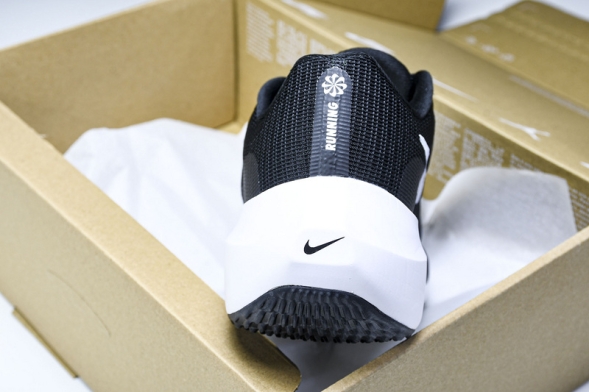 Nike Zoom Fly 5 DM8968 001 