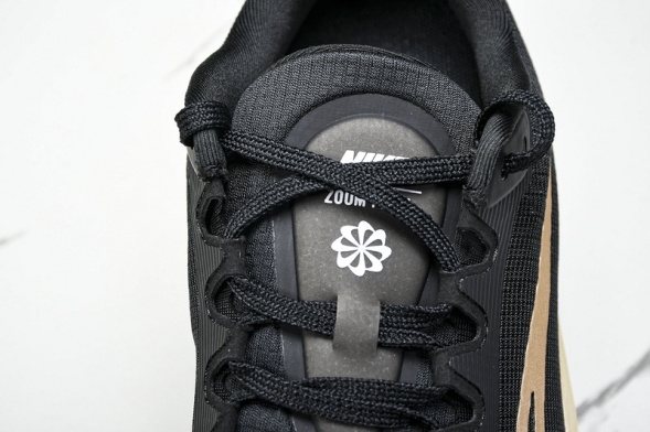 Nike Zoom Fly 5 DM8968 002 