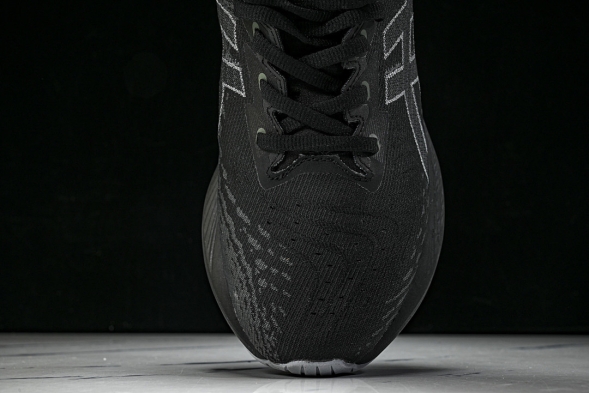 Asics Novablast 4 1011B694-002 