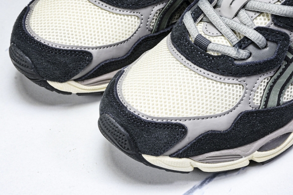 Asics Gel-NYC 1201A789-250 