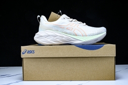 Asics Novablast 4 1012B510-250