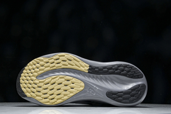 Asics Gel-Nimbus 26 1011B922-001 