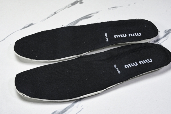 Miu Miu Calzature Uomo Garara group 