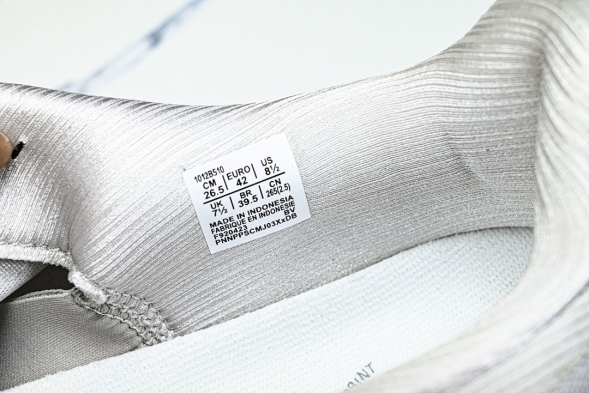 Asics Novablast 4 1012B722-100 