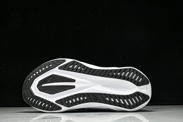 Asics Novablast 5 1011B974-030 