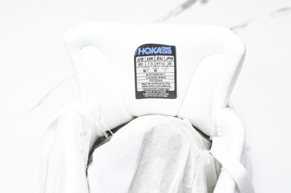 Hoka Stinson 7 1141530 WWH 