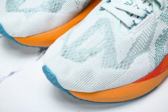 Asics Novablast 5 1011B974-400 