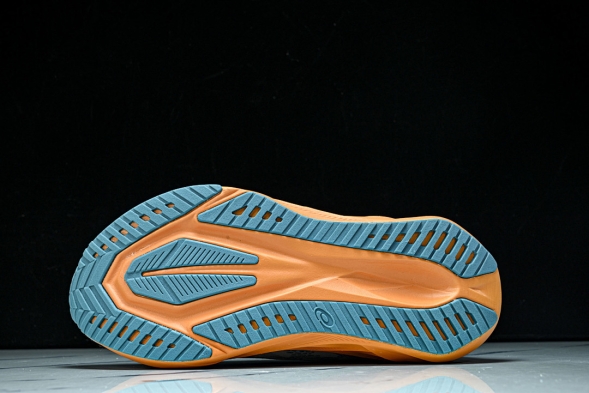 Asics Novablast 5 1011B974-400 