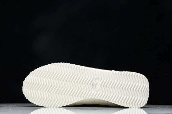 Nike Cortez Classic DN1791-104 