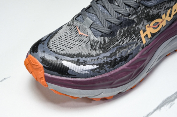 Hoka Stinson 7 1141530 CCBRN 