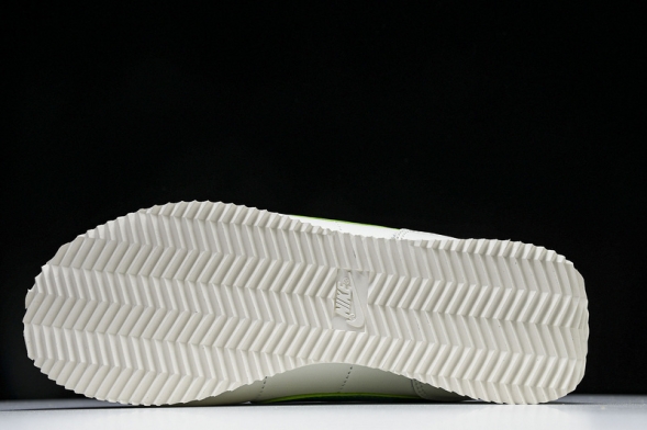 Nike Cortez Classic DM4044 104 