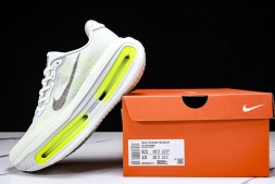 Nike Air Zoom Vomero Premium HQ2050-371