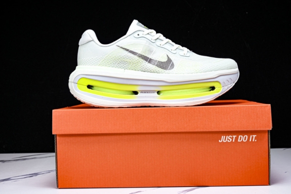 Nike Air Zoom Vomero Premium HQ2050-371 
