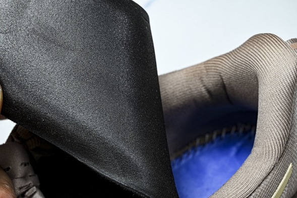 Asics Novablast 5 1012B815-020 