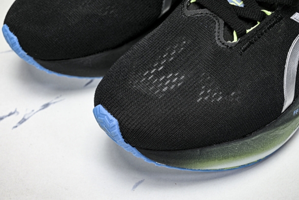 Asics Novablast 5 1011C031-001 