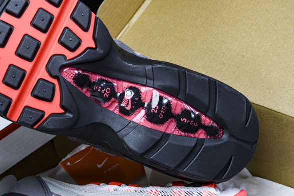 Nike Air Max 95 AT2865 100 