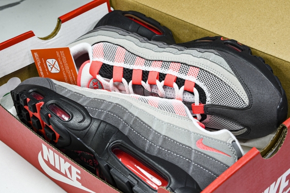 Nike Air Max 95 AT2865 100 