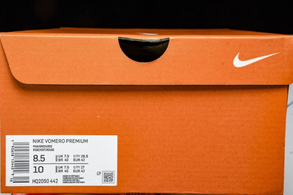 Nike Air Zoom Vomero Premium HQ2050-442 