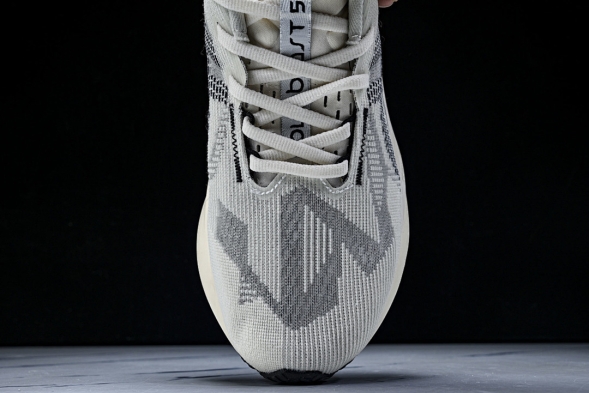 Asics Novablast 5 1011B974-250 