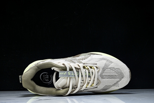 Asics Novablast 5 1012B765-250 