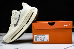 Nike Air Zoom Vomero Premium HQ2050-700