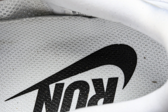 Nike Air Zoom Vomero Premium HQ2050-300 