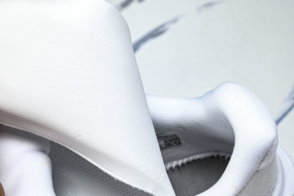 Nike Air Zoom Vomero Premium HQ2050-533 