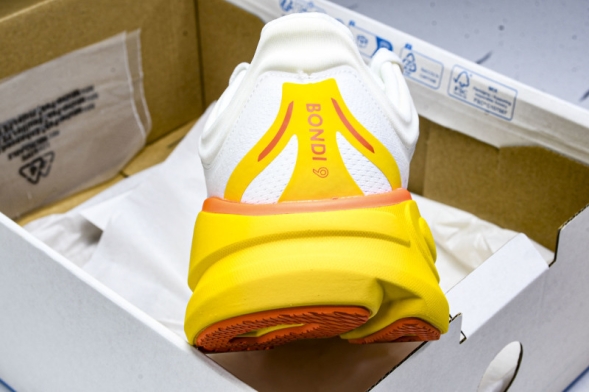 HOKA Bondi 9 1162011 FNF 