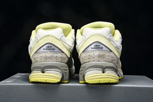 New Balance 2002R I2002RA1 